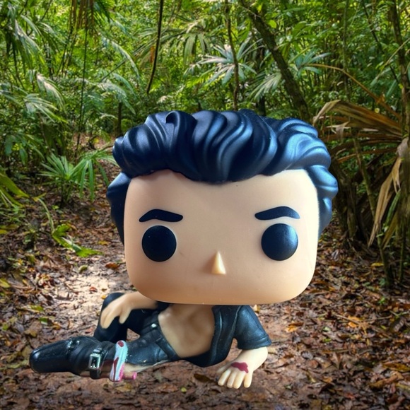Jurassic Park - Injured Dr. Ian Malcolm Funko Pop! #552 🦖🦕🧬🚁 - Picture 1 of 6